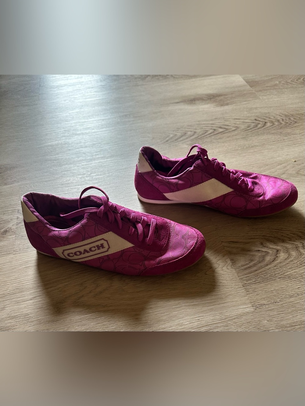 Coach Women's Magenta and Cream Low-Top Sneakers